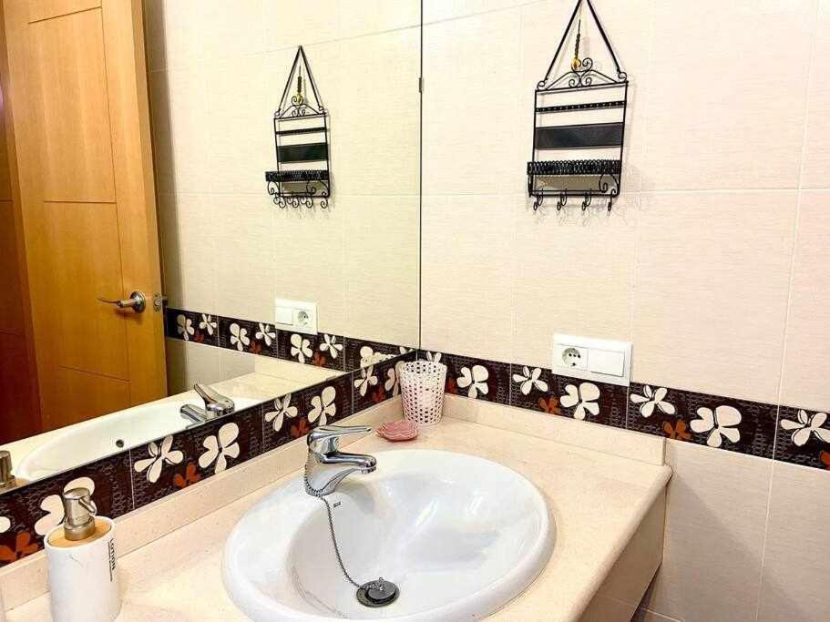 Apartamento Rocio By Solymar Holiday Торе дел Мар Екстериор снимка